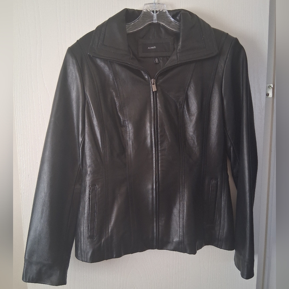 Vintage: Avanti New York- 100% Soft Leather Jacket. Full Zip & Lined. Women's M.
